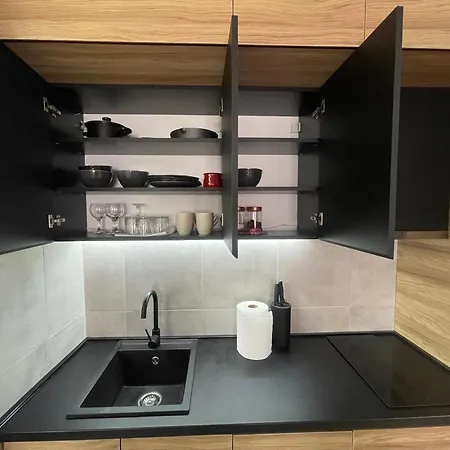 Apartment Mar 1